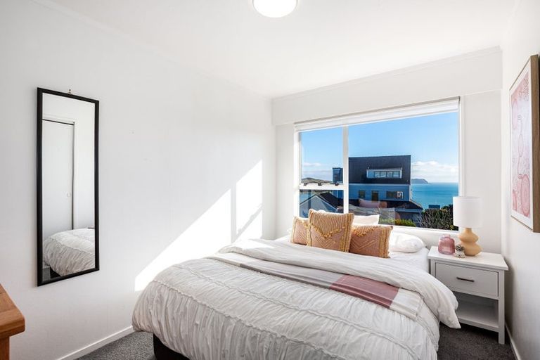 Photo of property in 6 Tregear Place, Camborne, Porirua, 5026