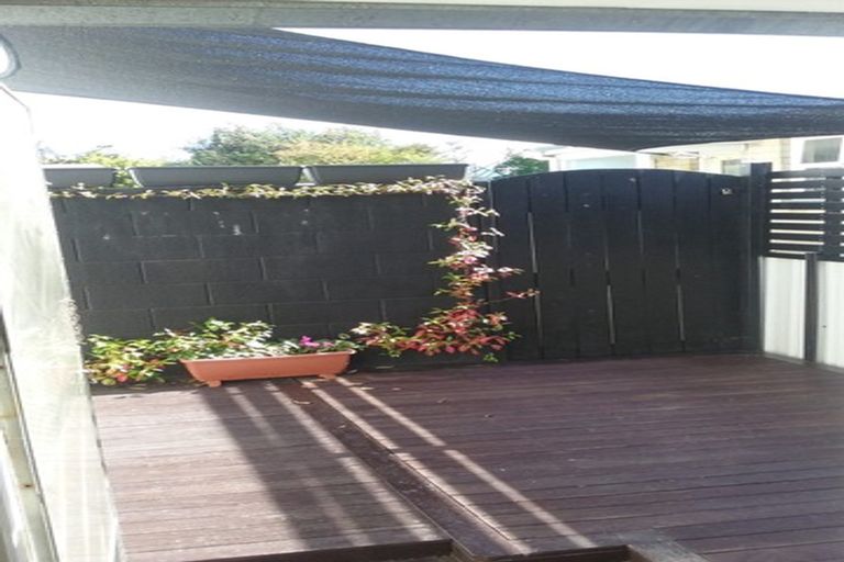 Photo of property in 2/204 Grove Road, Mayfair, Hastings, 4122