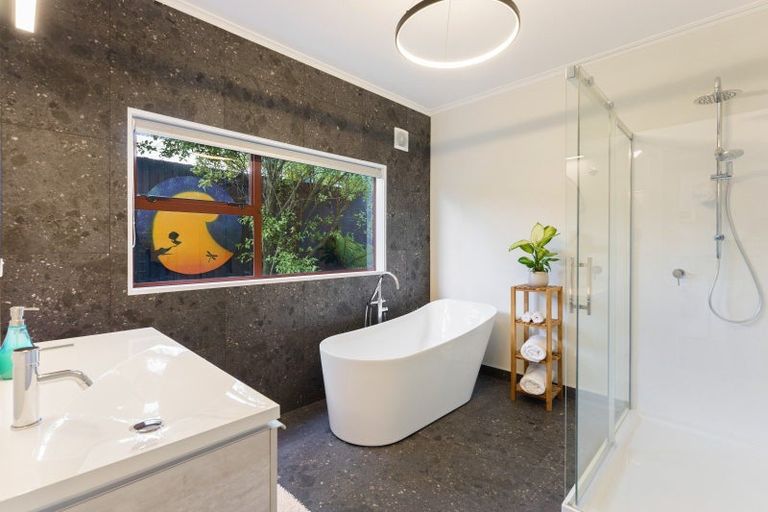 Photo of property in 11 Island View Terrace, Waikanae Beach, Waikanae, 5036