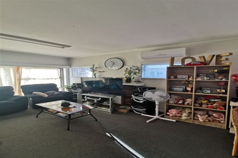 Photo of property in 132 Mount Wellington Highway, Mount Wellington, Auckland, 1060