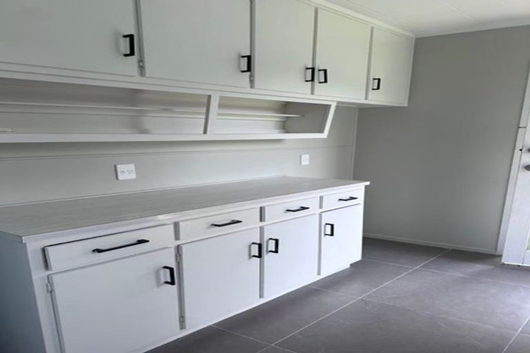 Photo of property in 13 Spinella Drive, Bayview, Auckland, 0629