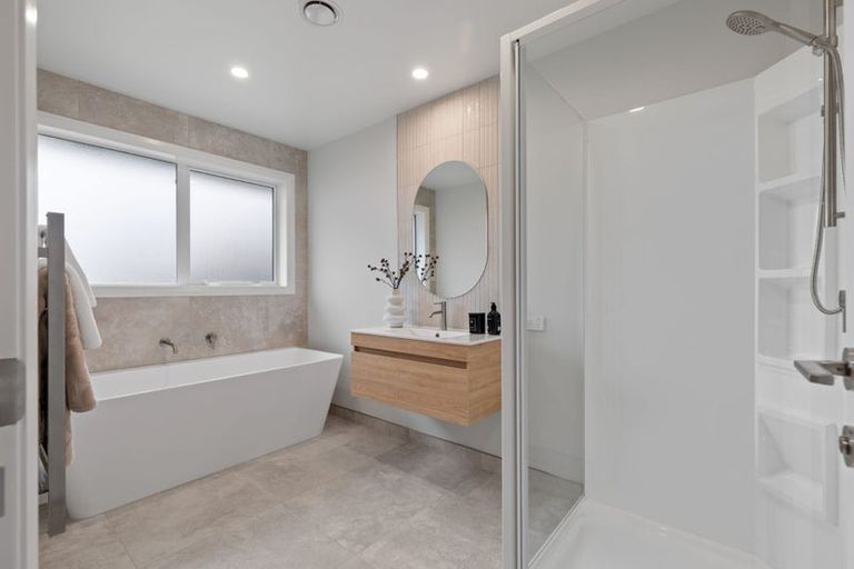 Photo of property in 40 James Line, Kelvin Grove, Palmerston North, 4414