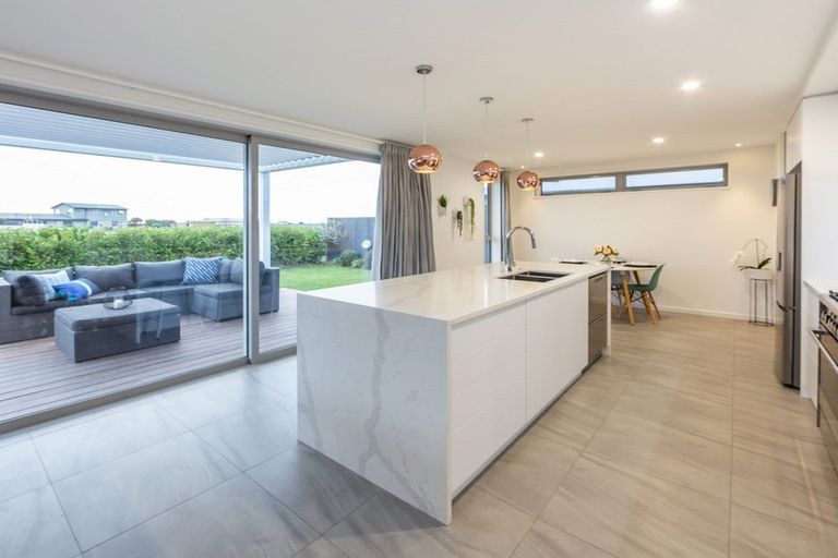 Photo of property in 20 Pistacia Place, Hornby, Christchurch, 8025