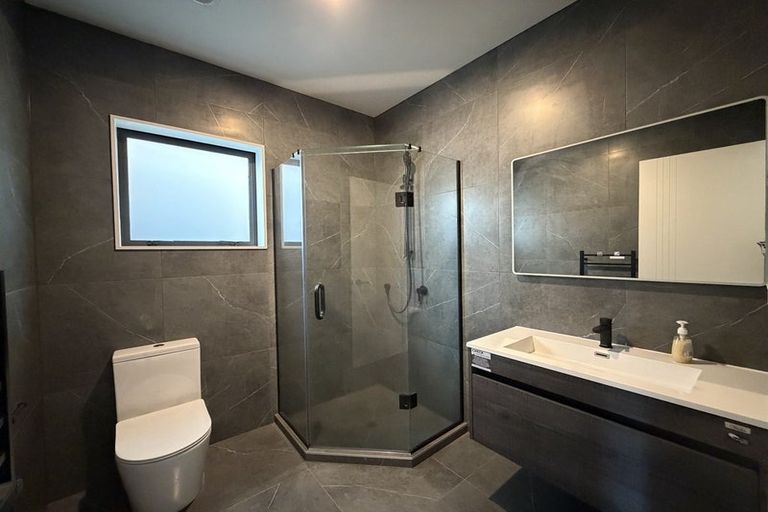 Photo of property in 5 Pilot Drive, Hobsonville, Auckland, 0616