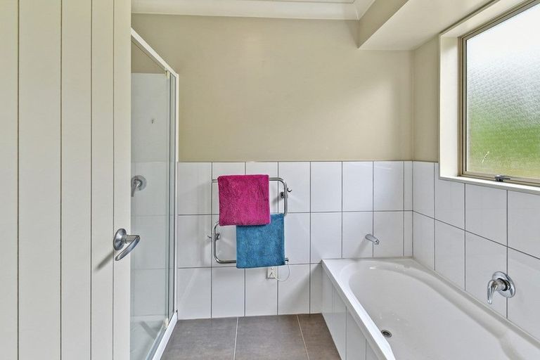 Photo of property in 4a Shirley Avenue, Papakura, 2110