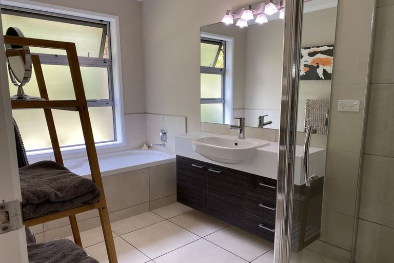 Photo of property in 18 Urutawa Drive, Kerikeri, 0230