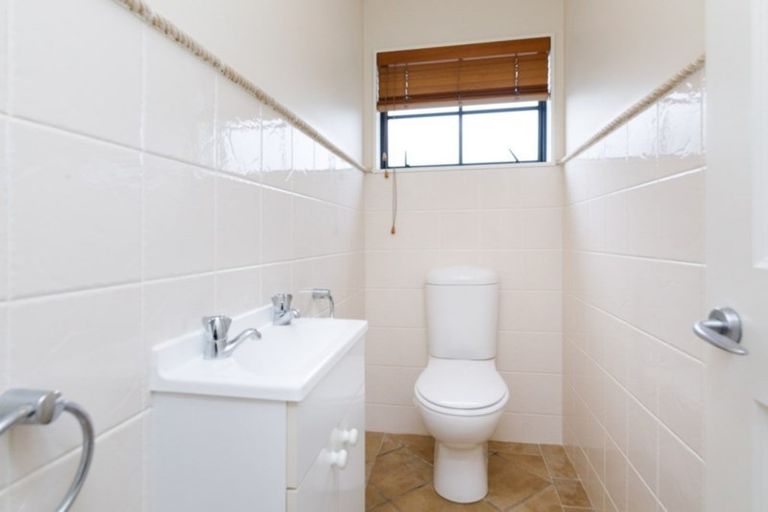 Photo of property in 102 Jickell Street, Hokowhitu, Palmerston North, 4410