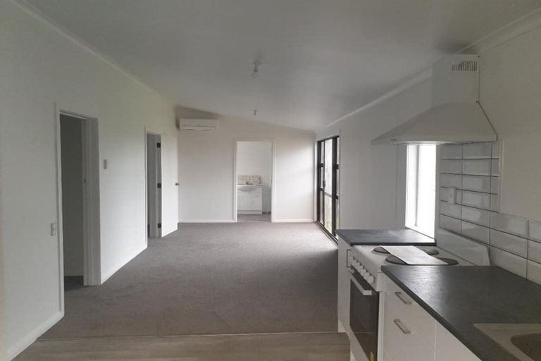 Photo of property in 2 Ruapehu Street, Castlecliff, Whanganui, 4501