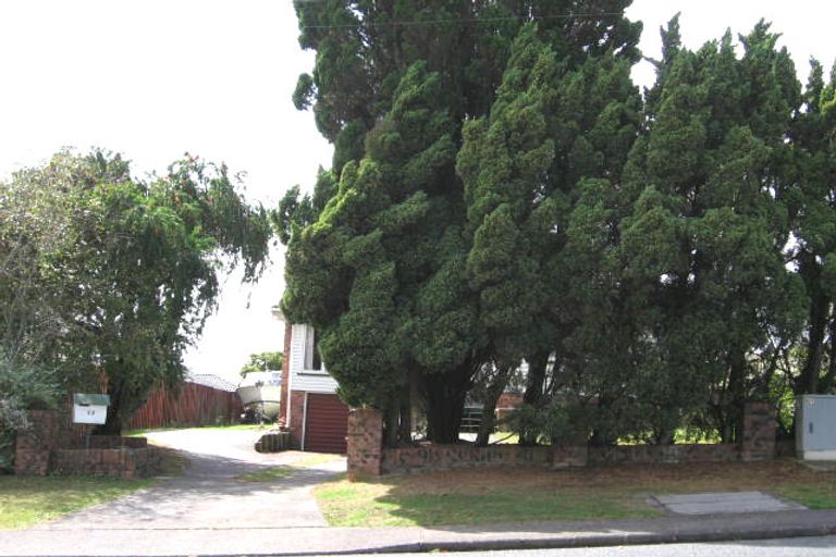 Photo of property in 22 Awaroa Road, Sunnyvale, Auckland, 0612