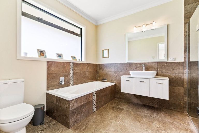 Photo of property in 20 Matatea Road, Waimauku, 0881