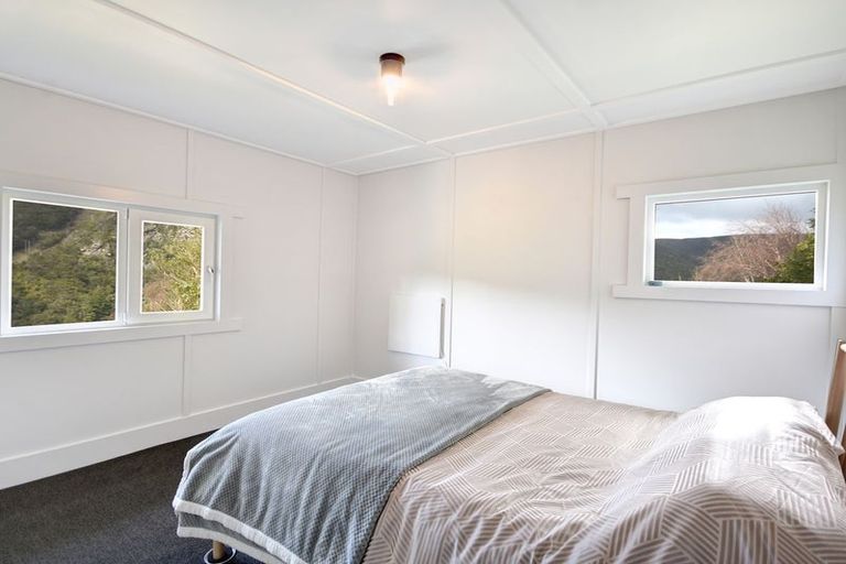 Photo of property in 11 Morepork Lane, Waipori Falls, Outram, 9073