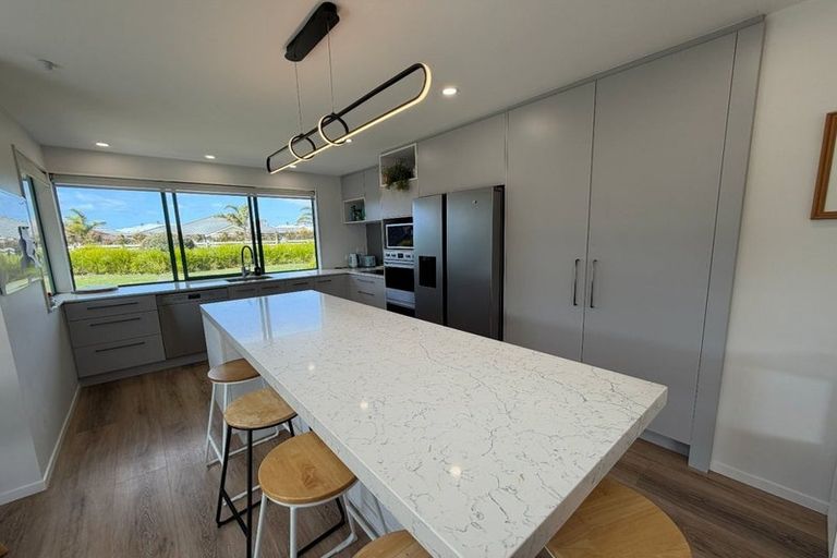 Photo of property in 20 Sunrise Avenue, Mount Maunganui, 3116
