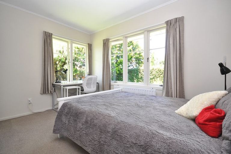 Photo of property in 34 Durham Street, Te Atatu Peninsula, Auckland, 0610