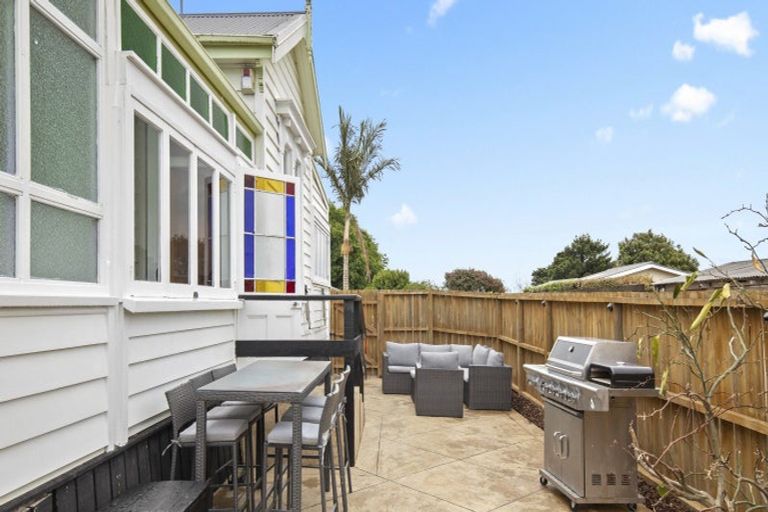 Photo of property in 32a Prospect Terrace, Pukekohe, 2120