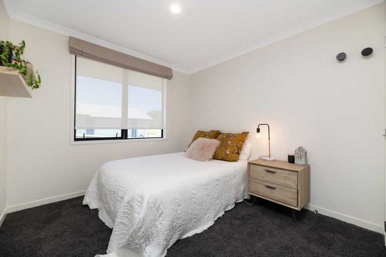 Photo of property in 2 Rochfort Crescent, Pyes Pa, Tauranga, 3112