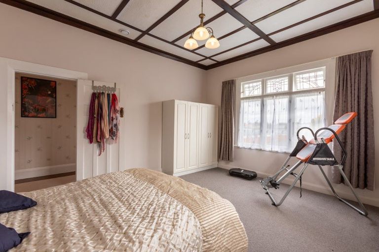 Photo of property in 16 Chamberlain Street, Dannevirke, 4930