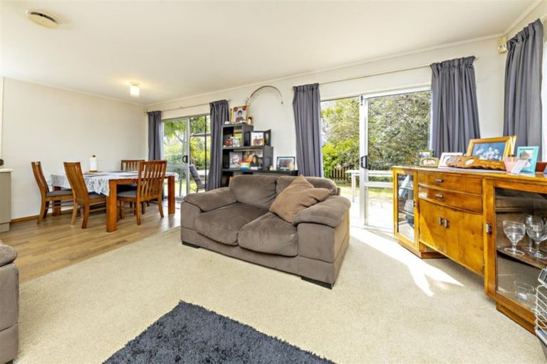Photo of property in 13 Tilbrook Place, Papakura, 2110