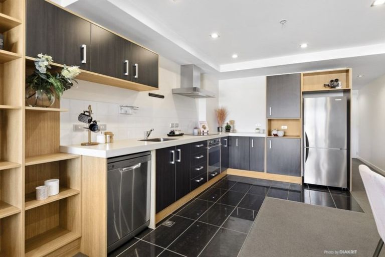 Photo of property in Monument Apartments, 9c/245 Wakefield Street, Te Aro, Wellington, 6011