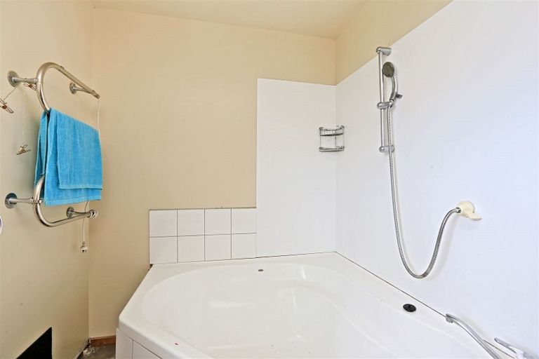 Photo of property in 8 Peterhead Place, Flaxmere, Hastings, 4120