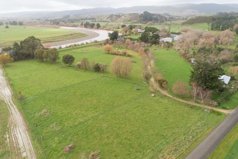 Photo of property in 32 Staces Road, Aokautere, Palmerston North, 4471