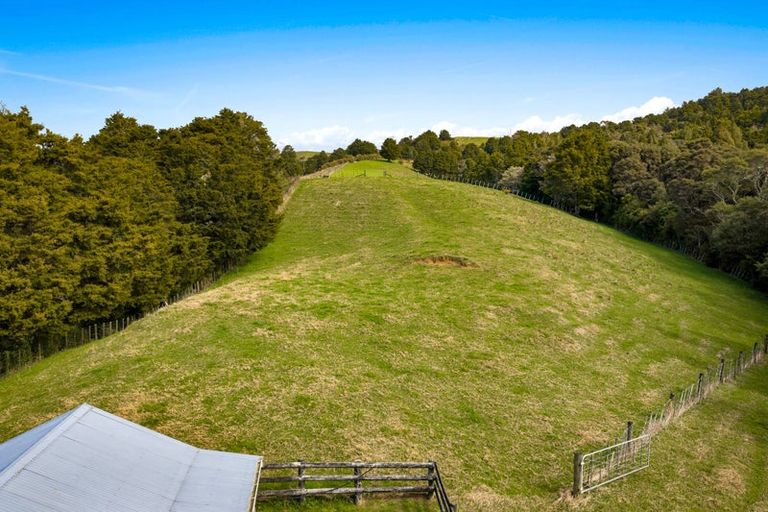 Photo of property in 37 Day Road, Wellsford, 0974