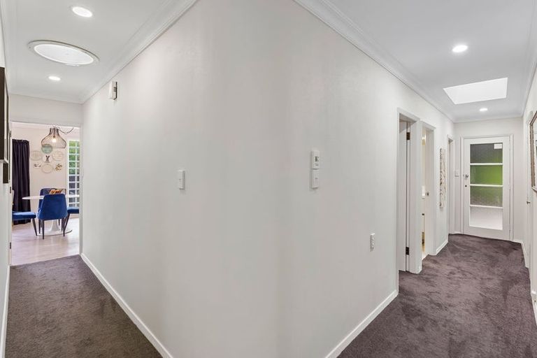 Photo of property in 7 Ngarara Road, Waikanae, 5036