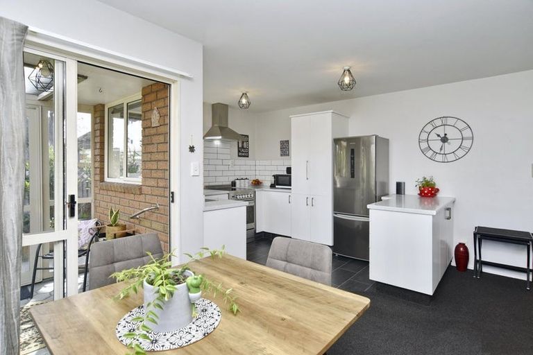 Photo of property in 3/818 Main North Road, Belfast, Christchurch, 8051