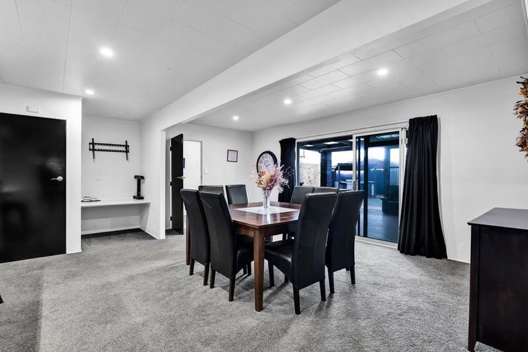 Photo of property in 52 Murray Avenue, Hawera, 4610