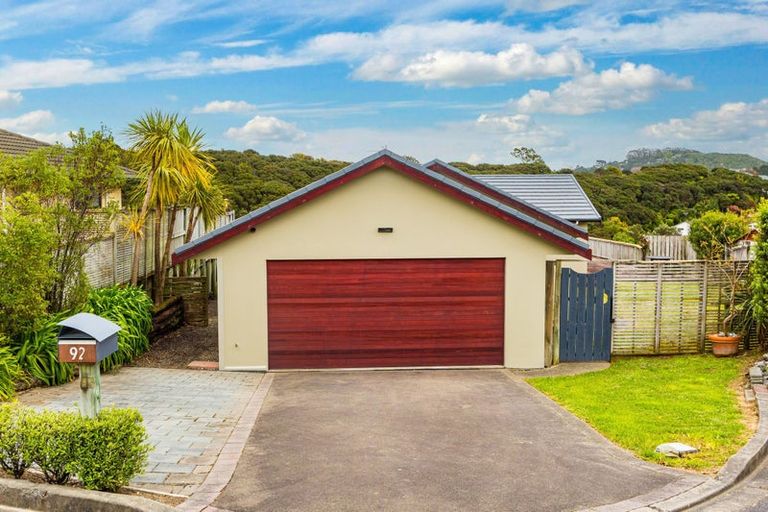 Photo of property in 92 Navigation Drive, Whitby, Porirua, 5024
