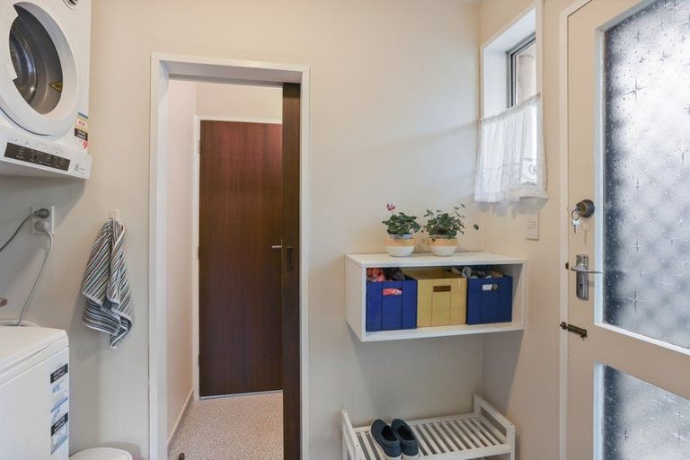 Photo of property in 2/32 Lake Terrace Road, Burwood, Christchurch, 8083