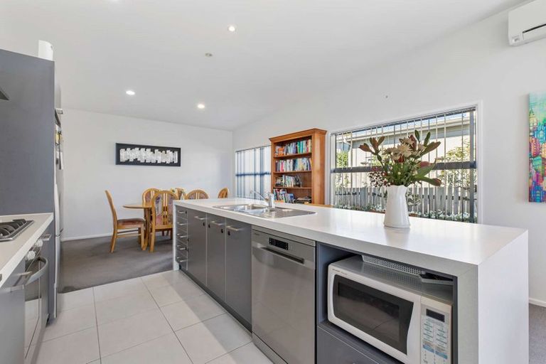 Photo of property in 5 Willowgrange Place, Pukekohe, 2120