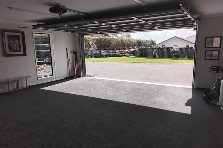 Photo of property in 11 Cherrywood Rise, Paparoa, 0571