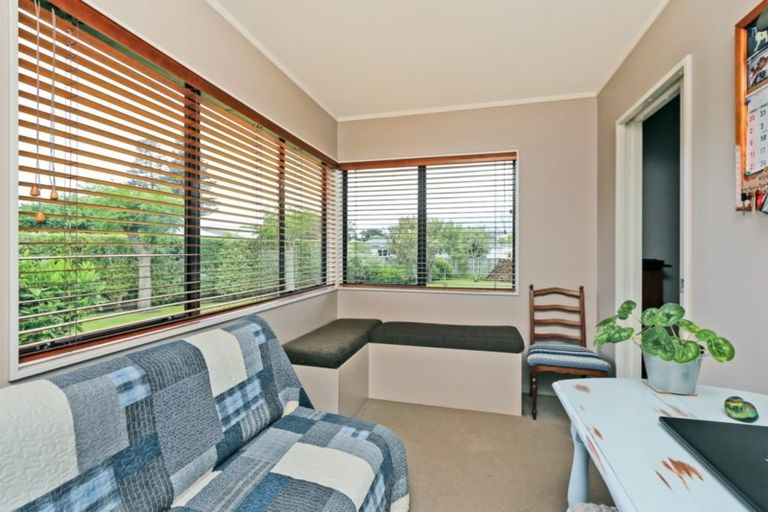 Photo of property in 18 Airini Road, Waimarama, Havelock North, 4294