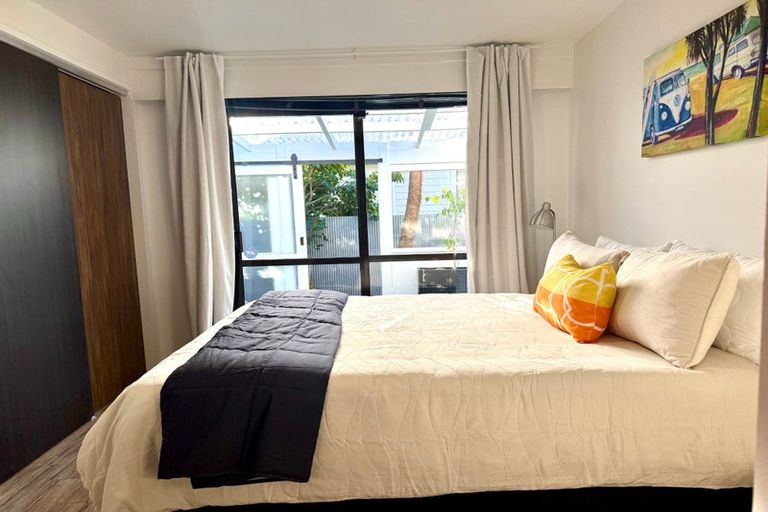 Photo of property in 4 Bateman Avenue, Bryndwr, Christchurch, 8053