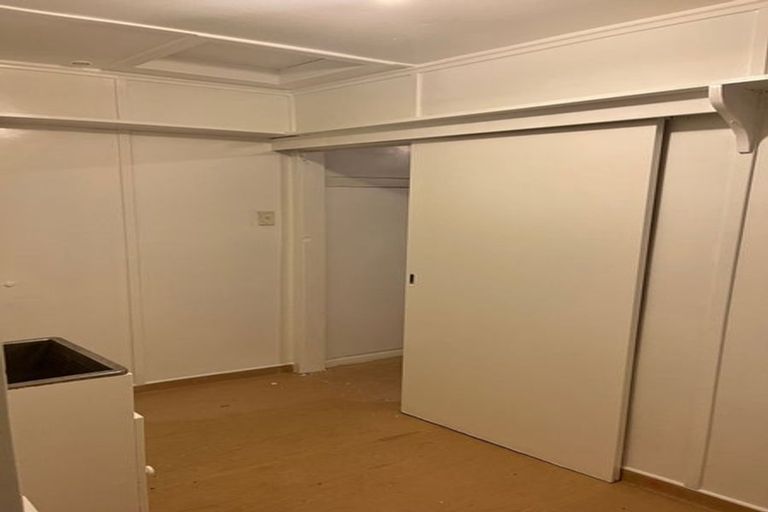 Photo of property in 9 Atiawa Crescent, Waiwhetu, Lower Hutt, 5010