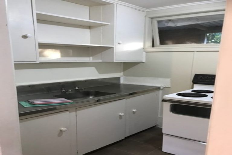 Photo of property in 1/542 Swanson Road, Ranui, Auckland, 0612