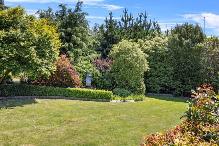 Photo of property in 586 Yaldhurst Road, Yaldhurst, Christchurch, 7676