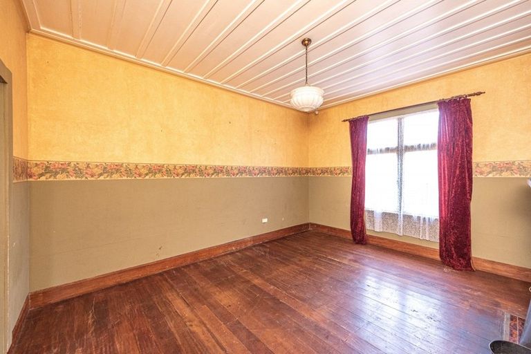 Photo of property in 3 Abbot Street, Gonville, Whanganui, 4501