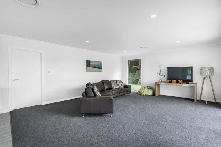 Photo of property in 92 Blairlogie Close, Otatara, Invercargill, 9879