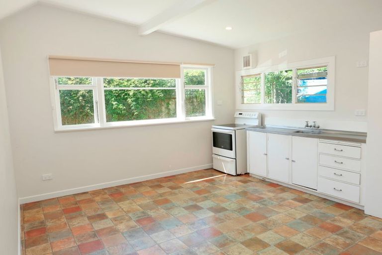 Photo of property in 74 Matai Road, Raumati South, Paraparaumu, 5032