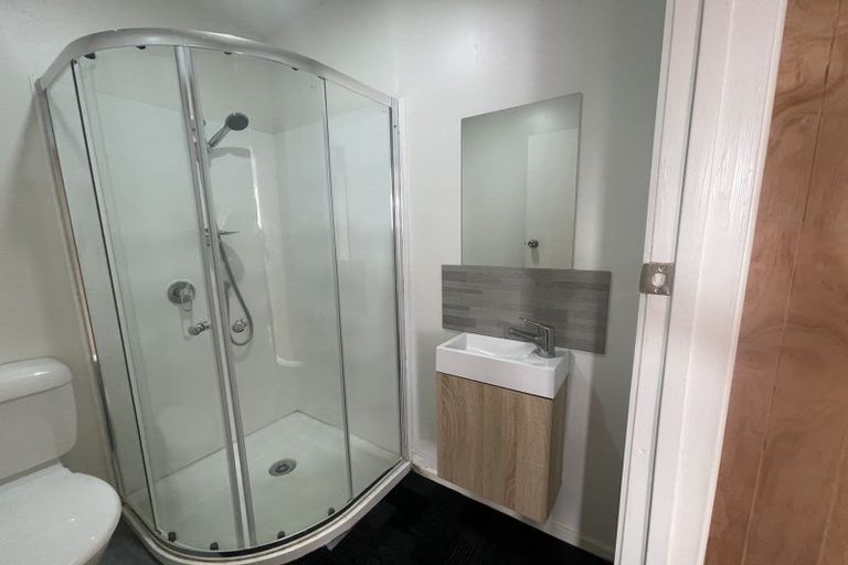 Photo of property in 505 Massey Road, Mangere, Auckland, 2022