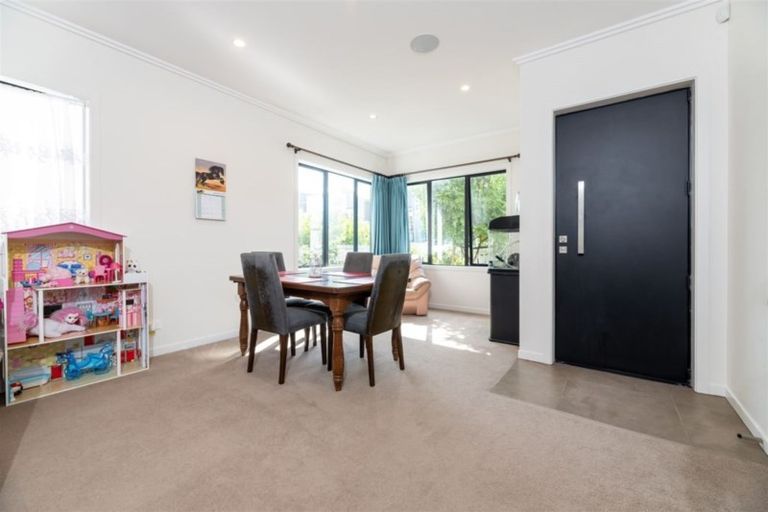 Photo of property in 22 Saltmarsh Road, Hobsonville, Auckland, 0616