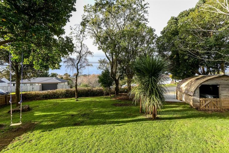 Photo of property in 33 Omata Road, Marfell, New Plymouth, 4310