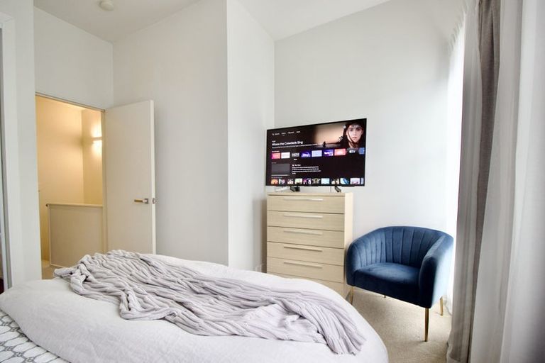 Photo of property in Habitat Apartments, 12/31 Byron Avenue, Takapuna, Auckland, 0622