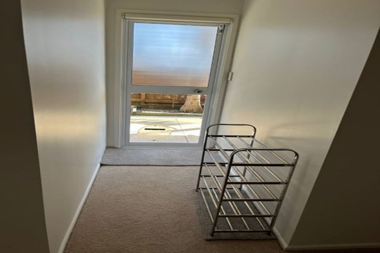 Photo of property in 1/51 Rothesay Bay Road, Rothesay Bay, Auckland, 0630