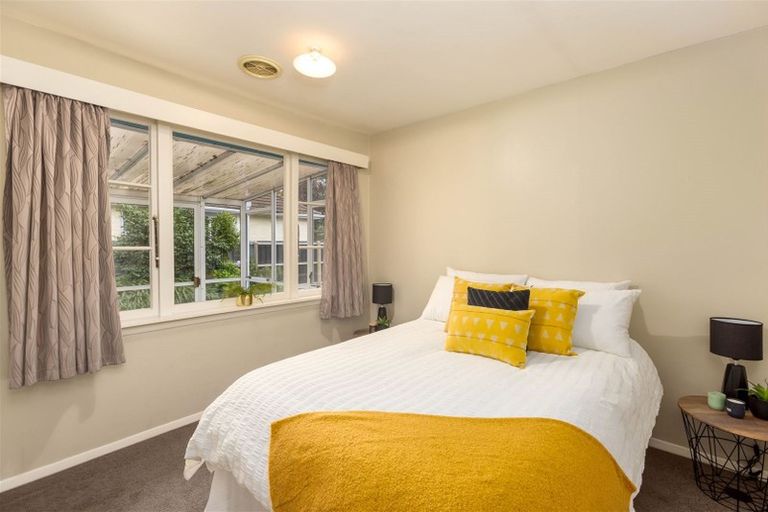 Photo of property in 132 Yaldhurst Road, Sockburn, Christchurch, 8042