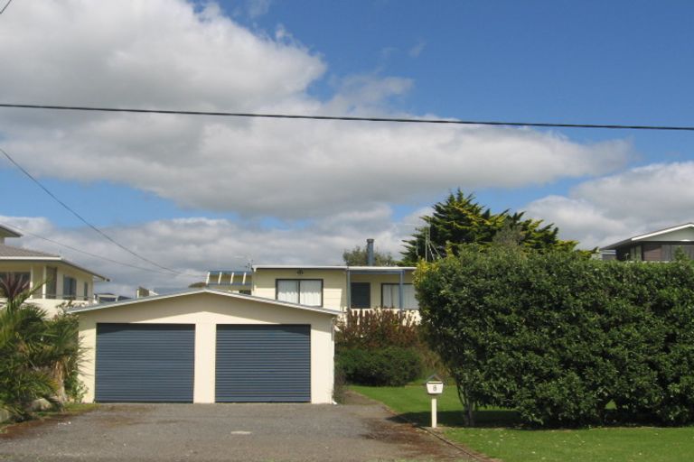 Photo of property in 8 Shaw Road, Waihi Beach, 3611