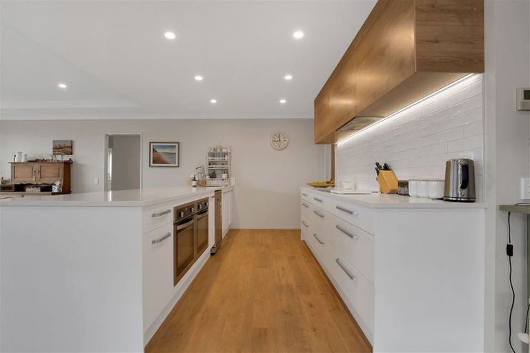 Photo of property in 24 Pegasus Main Street, Pegasus, 7612