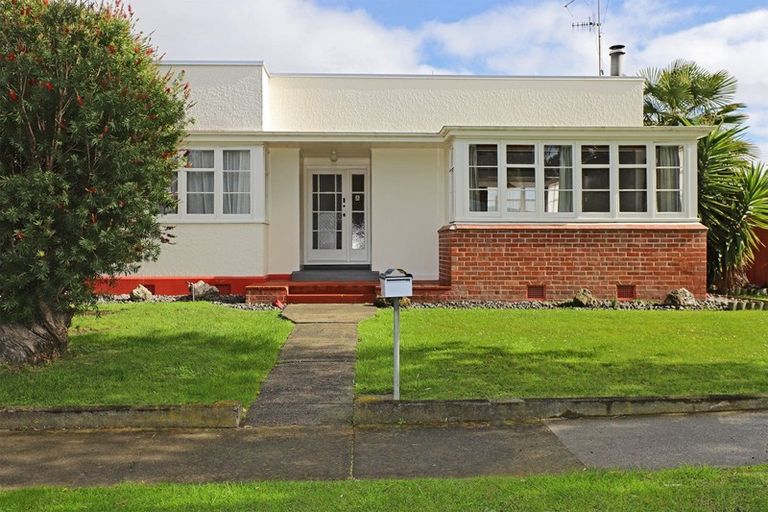 Photo of property in 1 Bedford Road, Marewa, Napier, 4110