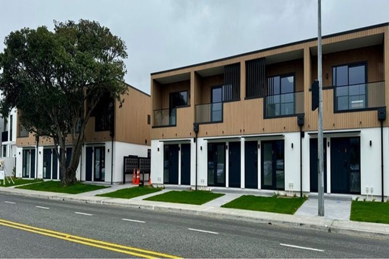 Photo of property in 11/92 Cambridge Terrace, Waterloo, Lower Hutt, 5011